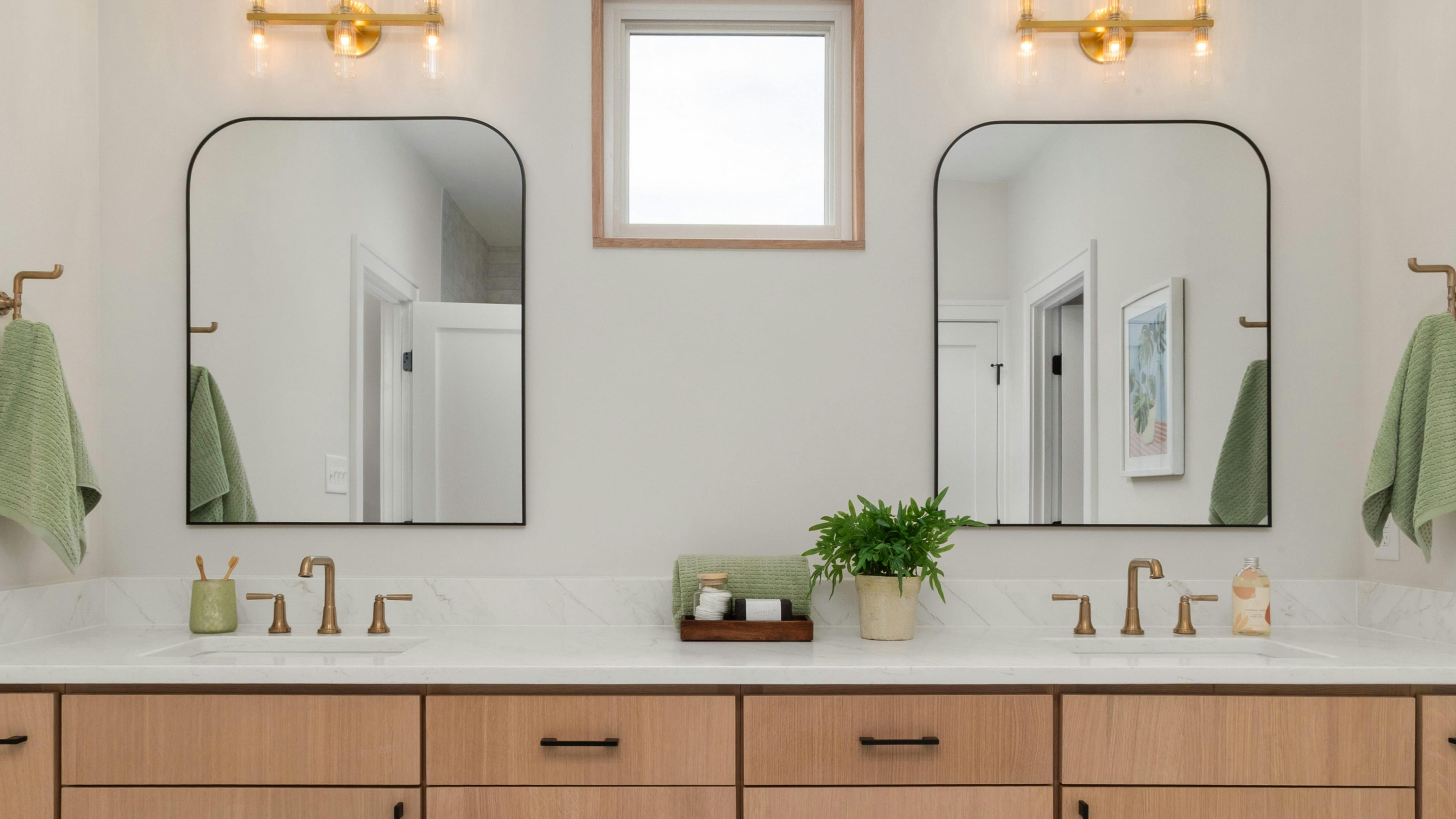 Primary Bath — Double Vanity — Ivins